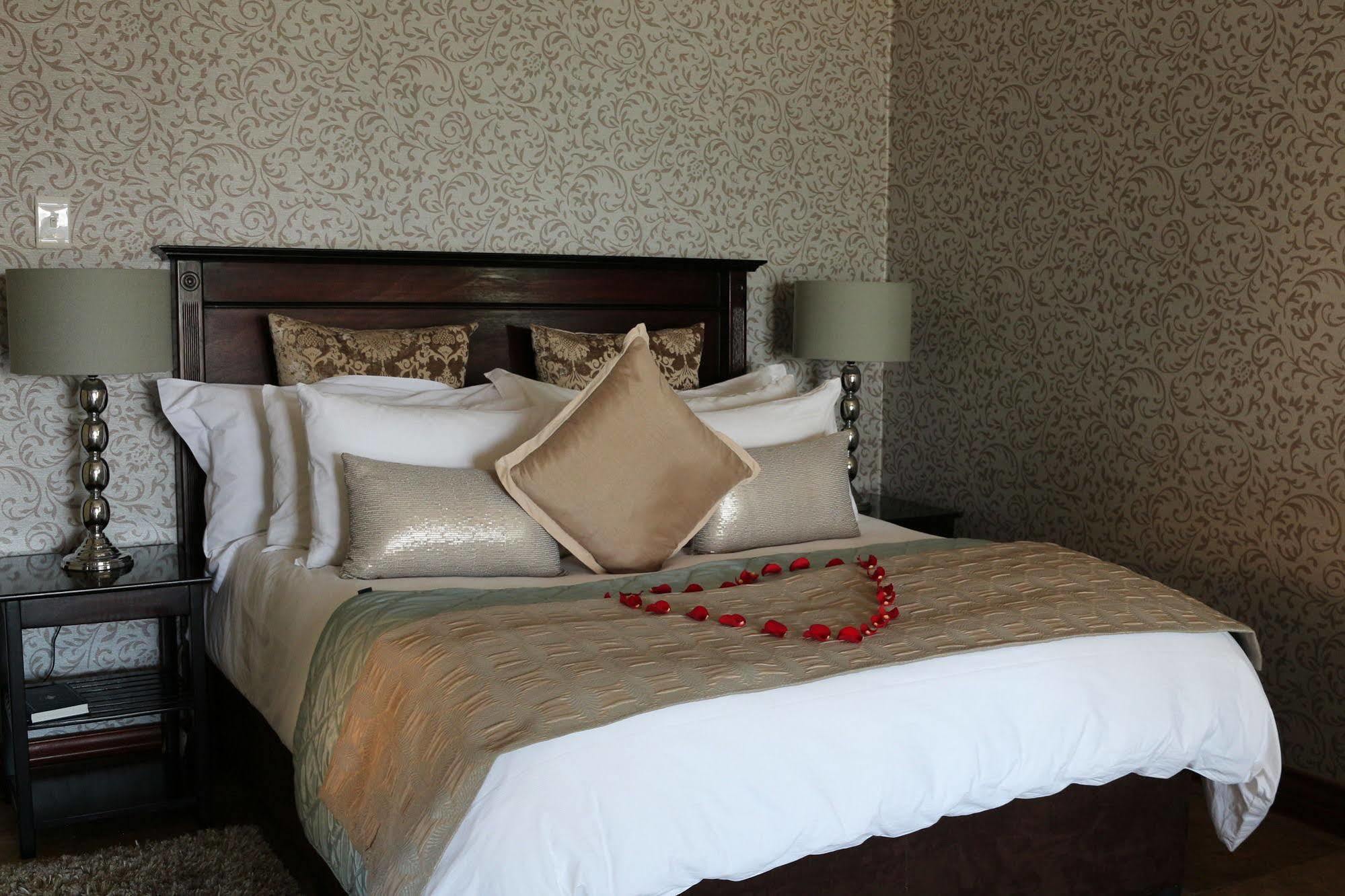 Galagos Lodge 哈特比斯普特 外观 照片